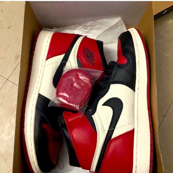 Jordan 1 retro high bred toe (GS) - Picture 2 of 3